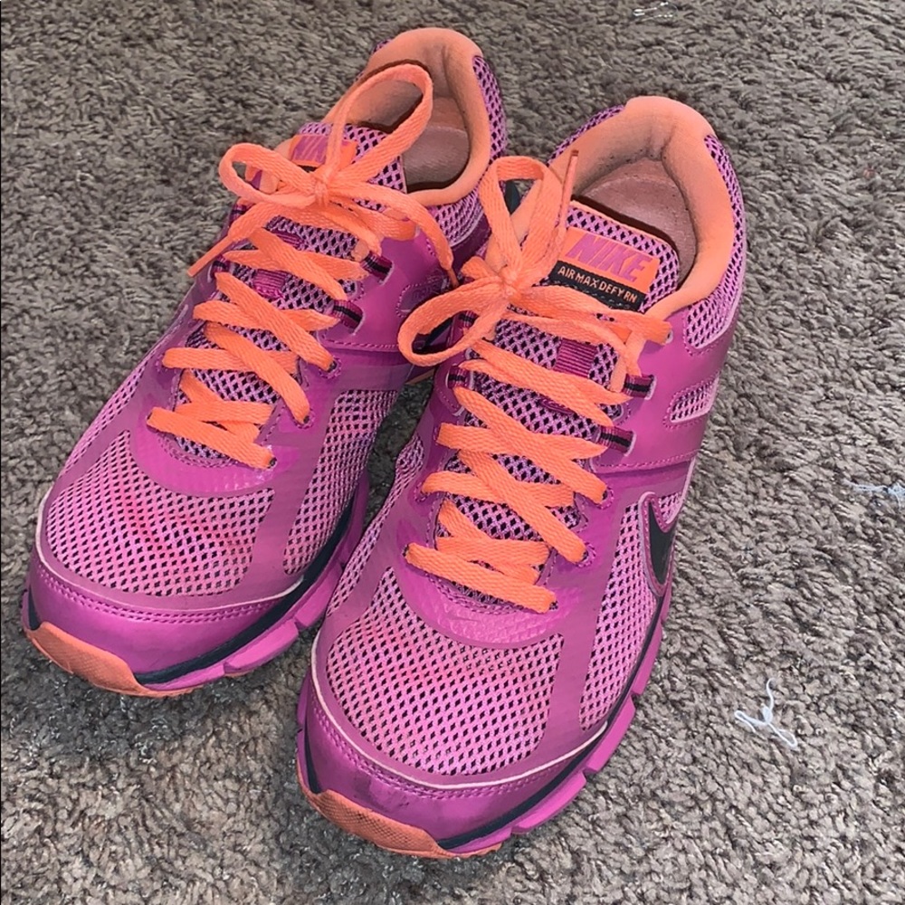 COPY - Nike air women’s 7.5